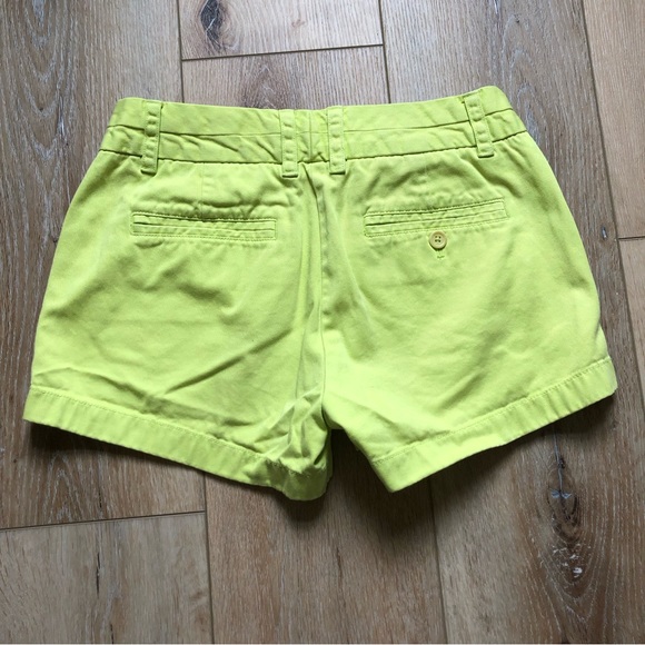 J Crew 4” Chino Shorts - Picture 2 of 4